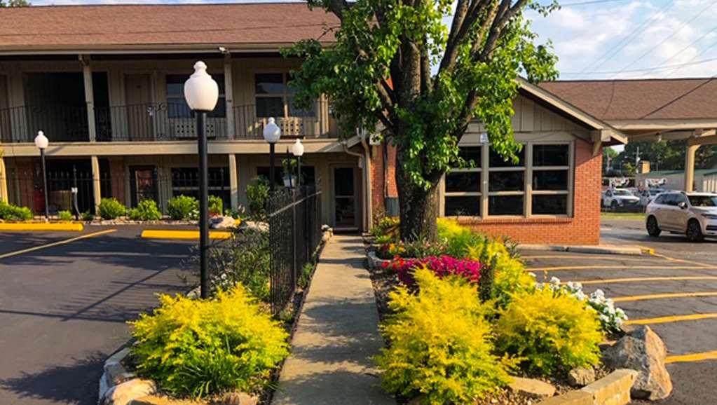 Charles Wesley Motor Lodge Downtown Broken Bow- Hochatown Exterior foto