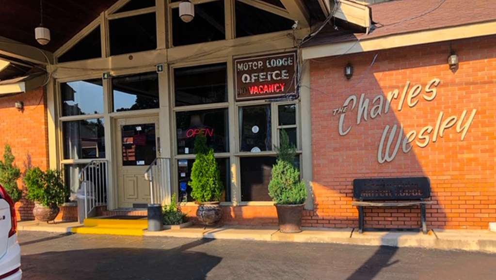 Charles Wesley Motor Lodge Downtown Broken Bow- Hochatown Exterior foto