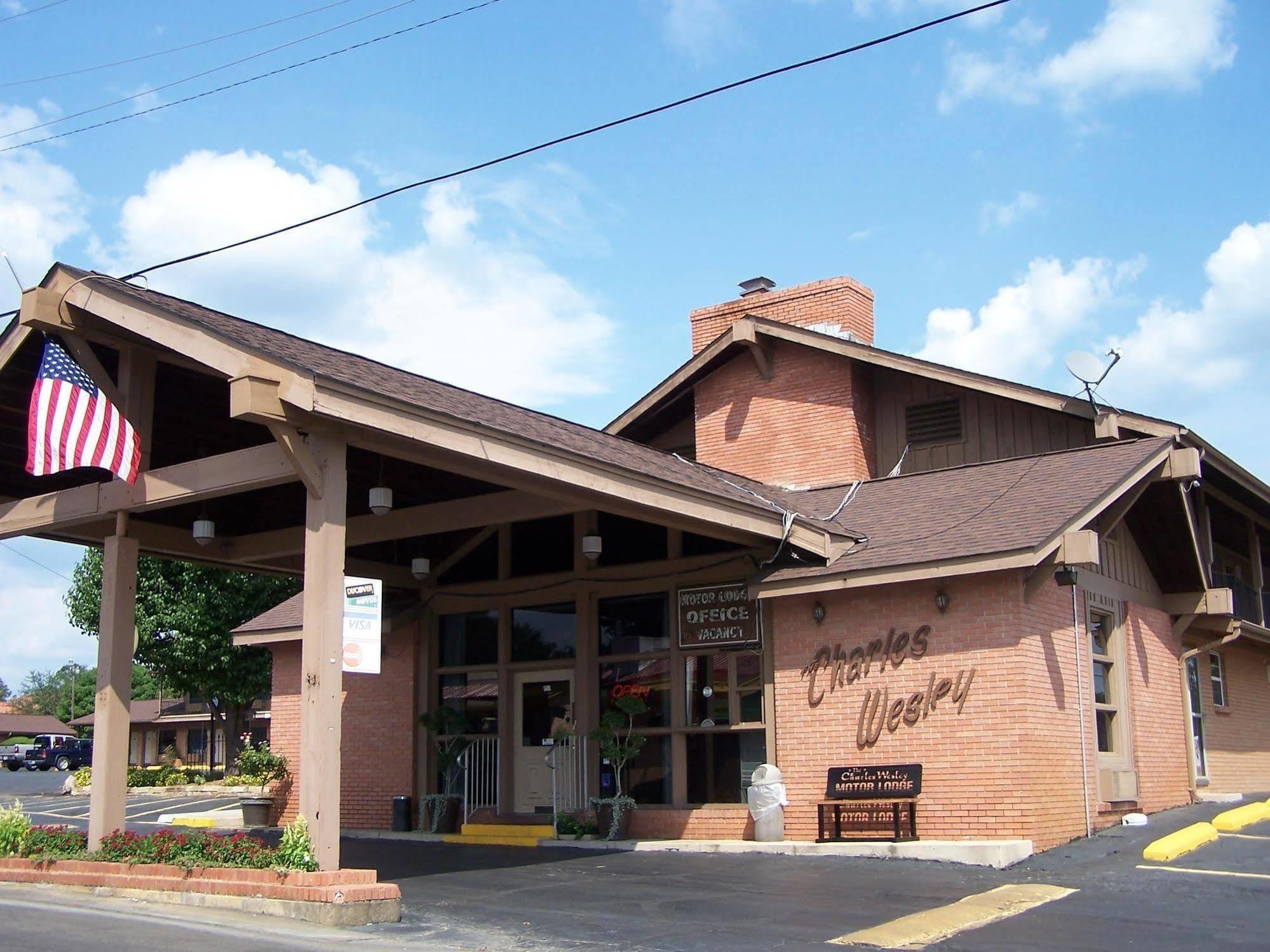 Charles Wesley Motor Lodge Downtown Broken Bow- Hochatown Exterior foto
