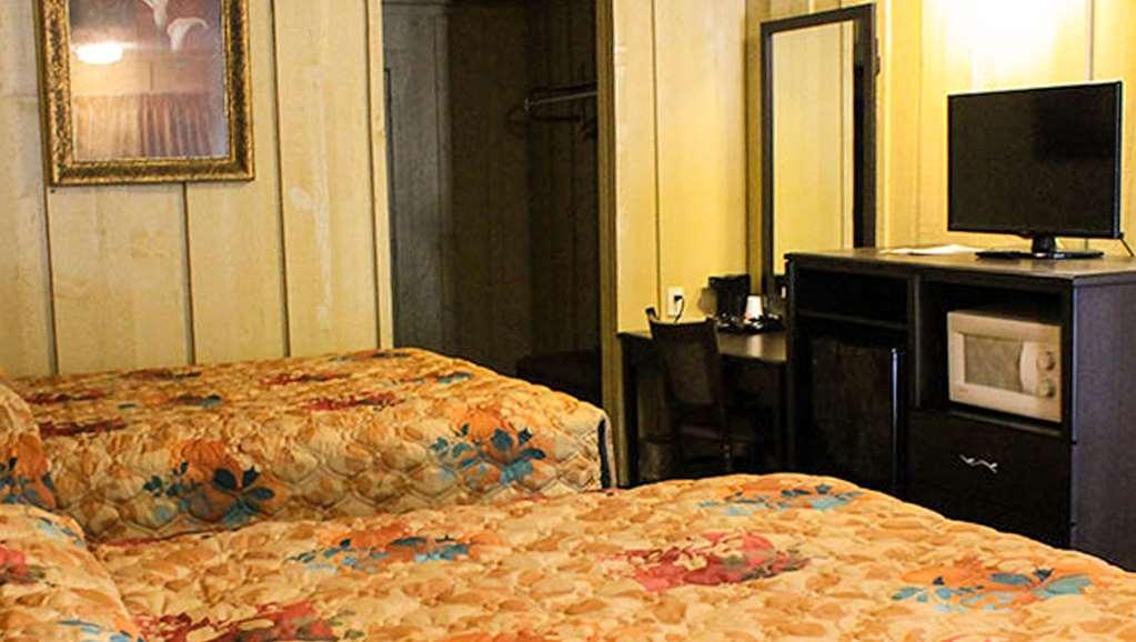 Charles Wesley Motor Lodge Downtown Broken Bow- Hochatown Habitación foto