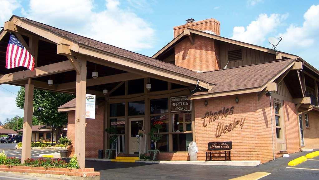 Charles Wesley Motor Lodge Downtown Broken Bow- Hochatown Exterior foto