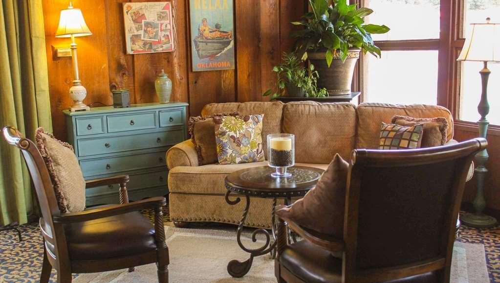 Charles Wesley Motor Lodge Downtown Broken Bow- Hochatown Interior foto